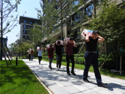 <b>新思路裝飾‖工地服務(wù)日◇竭誠(chéng)服務(wù)，打造完美</b>