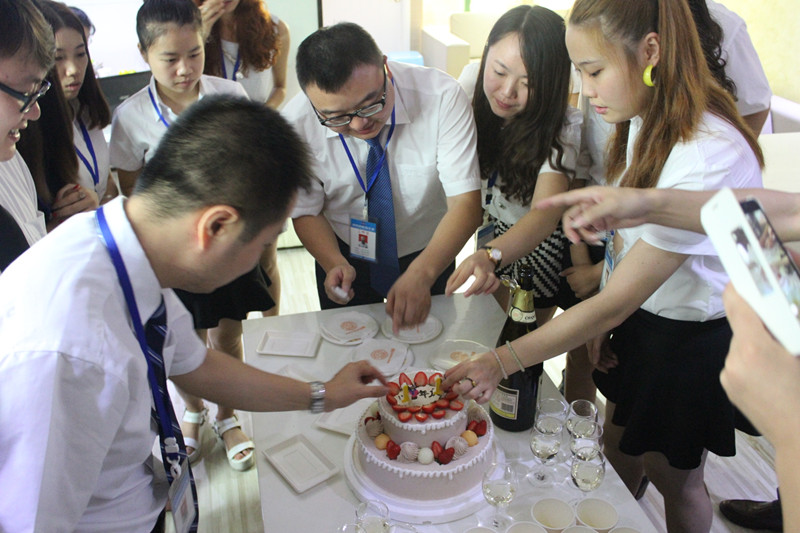  攜手同行，感謝有你——新思路裝飾11周年慶典